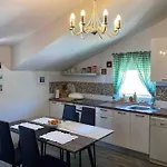 Apartment Near The Beach