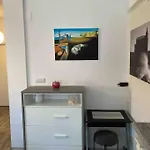 Apartment Near The Beach