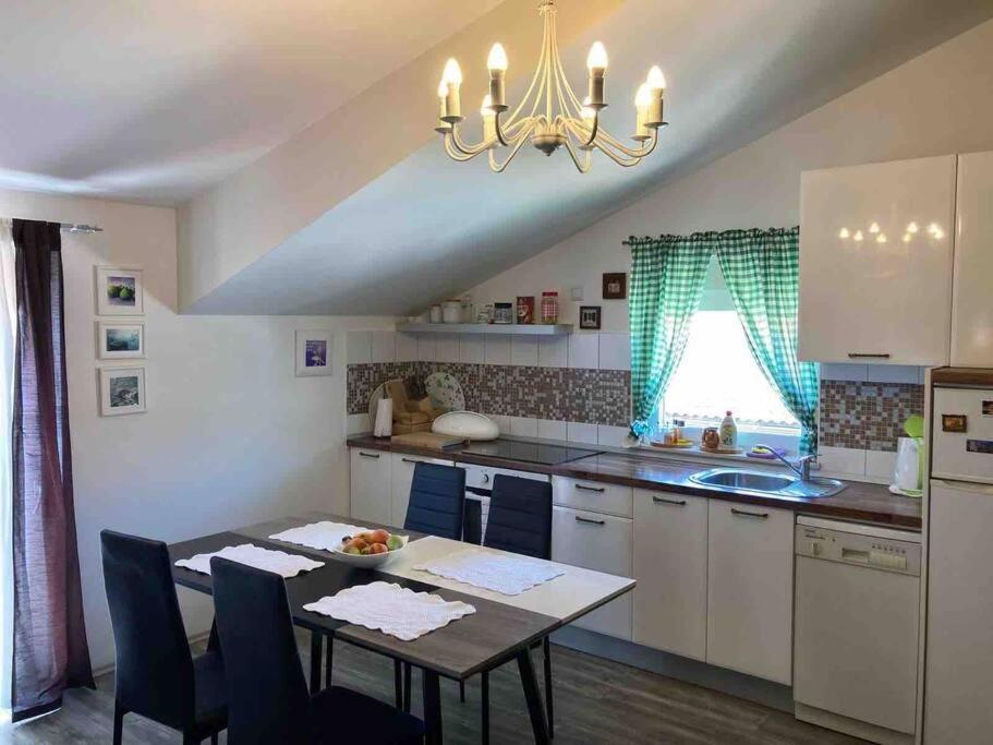 Apartment Near The Split